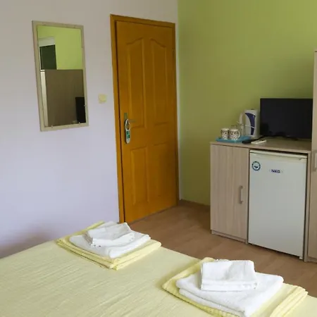 בית הארחה Gardeli